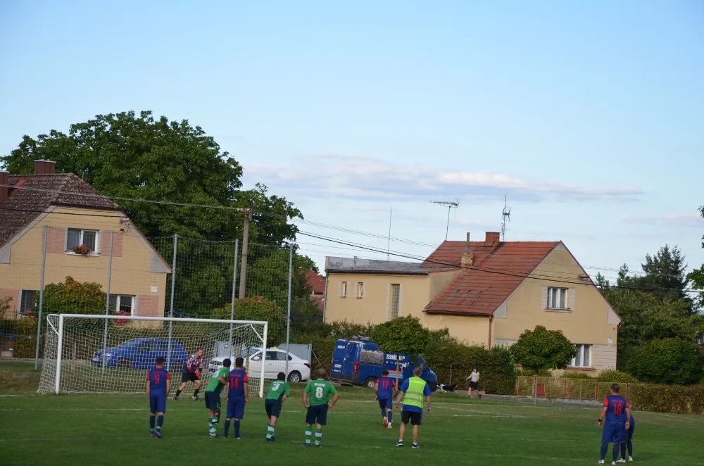 Jaroslav Ječmen jsi jde pro aut...